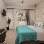 Nikos & Maria Studios II